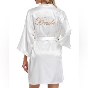 NWOT Bridal Robe